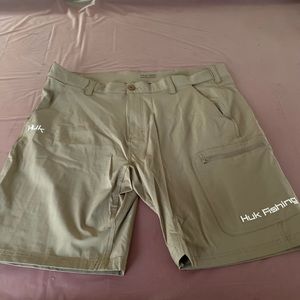 HUK Fishing Size Men's S3X Performance Breathable Shorts worn once